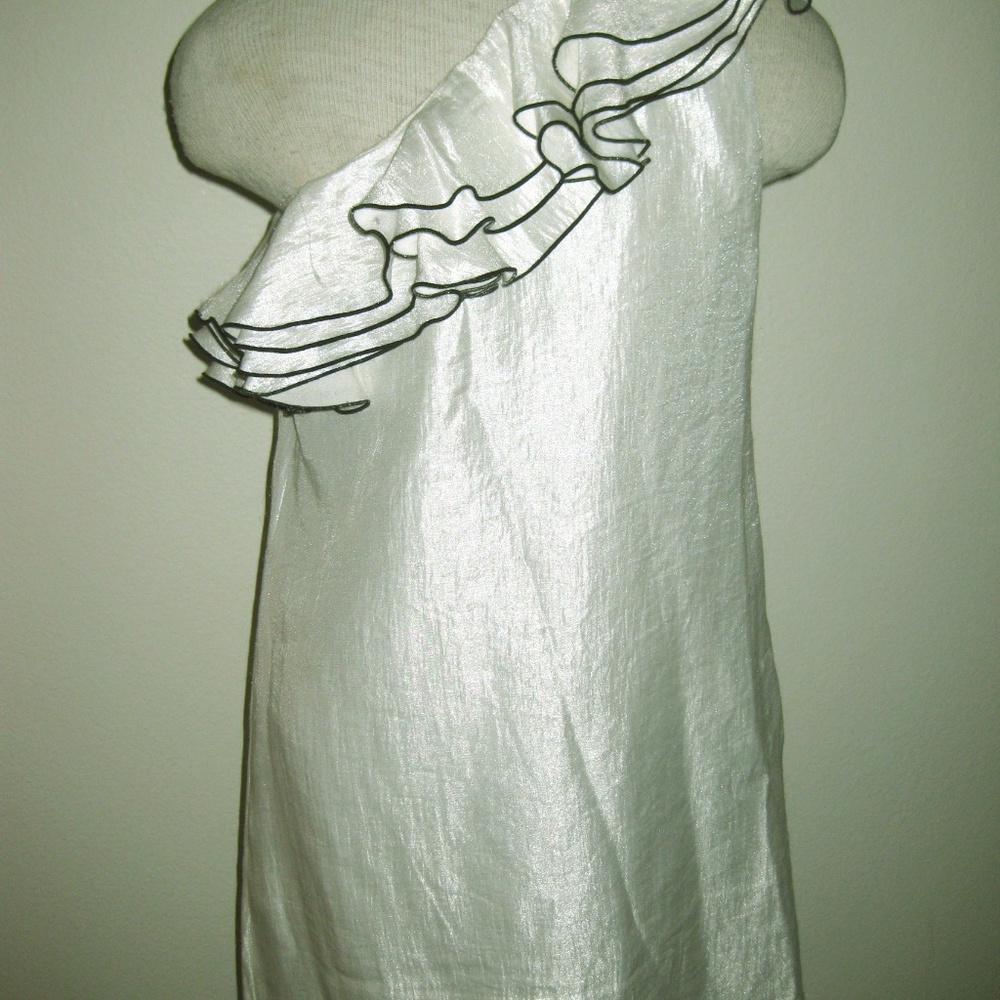 One-Shoulder White Sheen Cocktail Dress